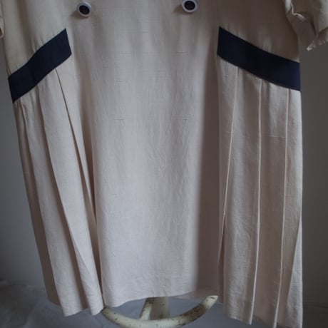 Silk dress / Light beige