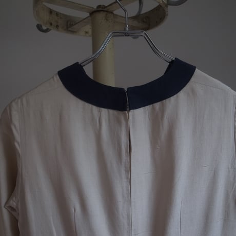 Silk dress / Light beige