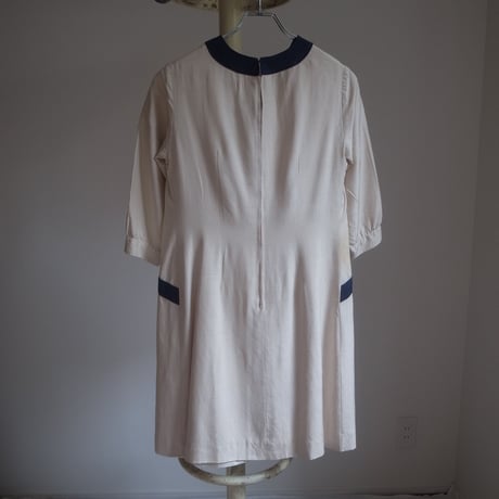 Silk dress / Light beige