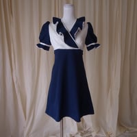 Frills dress /dark blue×white