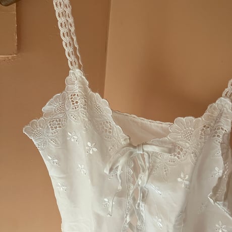 Lace camisole / White