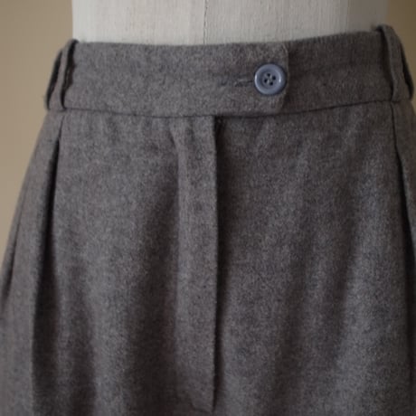Wool slacks / gray