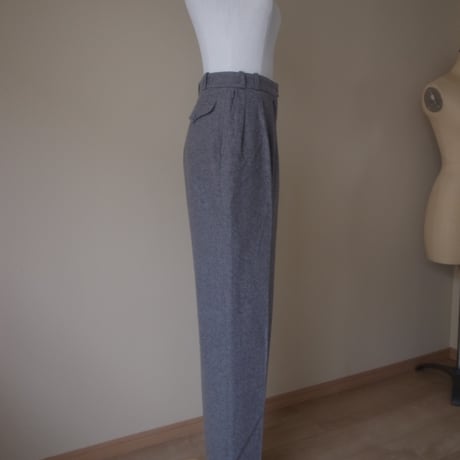 Wool slacks / gray