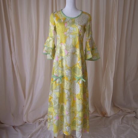Vintage frills dress /multi color