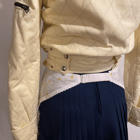 Vintage flower gater belt / yellow
