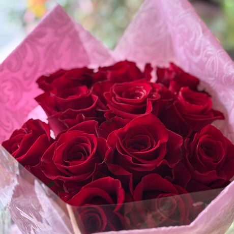 Rustic Haze Dozen Roses Bouquet　-人生の大切な場面に贈る定番ブーケ-