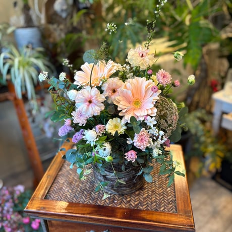 Rustic Haze Memorial Arrangement　-優しい色合いのお供え用アレンジメント-