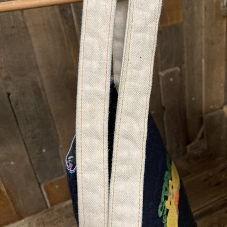 リストート　デニム　刺繍