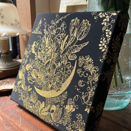 月の花束 gold line art