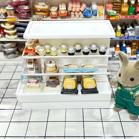 ミニチュア　コンビニデザート棚　什器　リーメントに　ドールハウスに　シルバニア