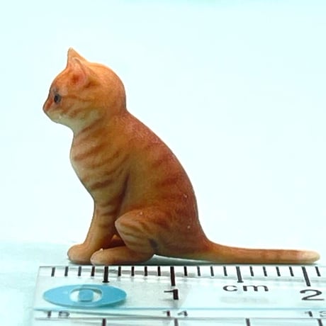 1/18 茶トラ　猫　　ネコ　フィギュア　完成品　ミニカーに　1/64より大