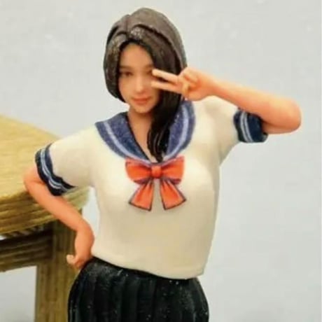 1/18★女子高生★jk★フィギュア★リアルフィギュア　ミニチュアイメージ　ミニカーに★ジオラマに 完成品　ドールハウスに　ミニチュアイメージ　リアルフィギュア