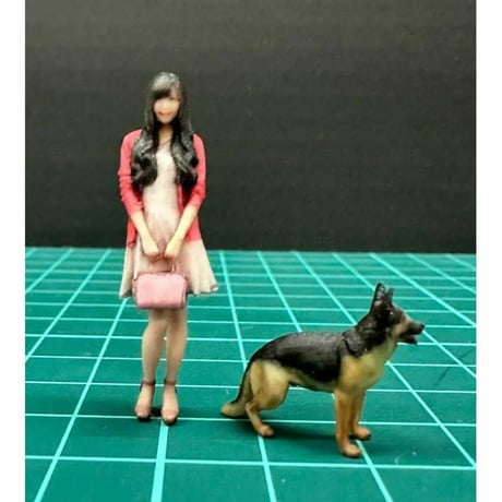 1/43★シェパード★犬★フィギュア★ミニカーに★リアルフィギュア　ペットフィギュア★ジオラマに