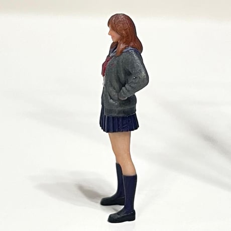 1/64 フィギュア　セーラー服　カーディガン　トミカに　ミニカーに　ジオラマ