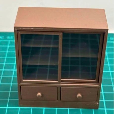 ミニチュア　食器棚　ドールハウスに　フィギュアに　家具　リーメントに