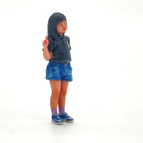 1/64 フィギュア　子供フィギュア　ジオラマ　ミニチュア　ミニカーに　完成品　３Dフィギュア