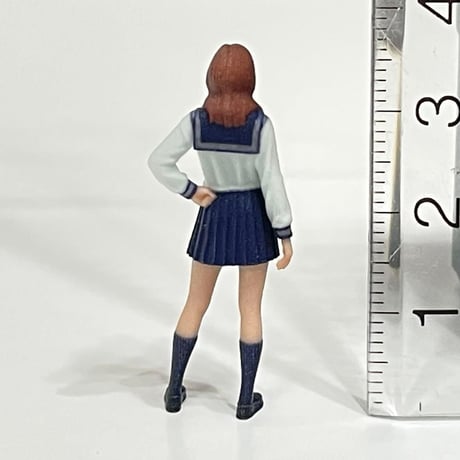 1/43 フィギュア　JK セーラー服　ミニカーに　1/64より大