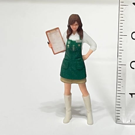 1/43 カフェ店員S フィギュア　1/64より大　ミニカー　ジオラマ　トミカに　スタバ風　スターバックス風　ミニチュア　リアルフィギュア　ミニチュアイメージ