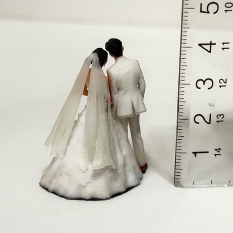 1/43 ウエディング　フィギュア　ミニカーに　1/64より大　ミニチュア