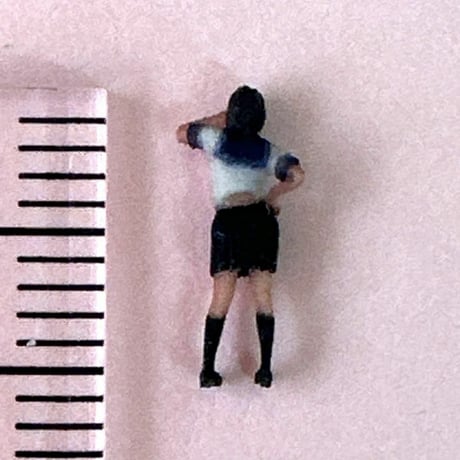 完成品　Nゲージ　1/150 JK19 女子高生　フィギュア　リアルフィギュア　鉄道模型　ジオラマ　レイアウトに