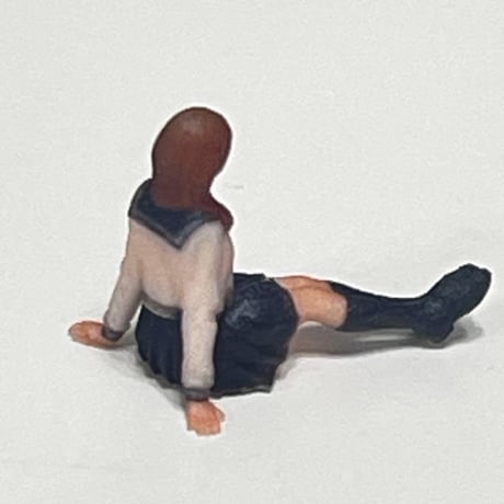 1/64 フィギュア　足伸ばし　JK ミニカー　トミカに　ジオラマ　ミニチュア リアルフィギュア　ミニチュアイメージ