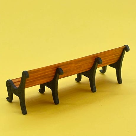 1/43 ベンチ　ミニチュア　フィギュアに　1/64より大　ジオラマに　ミニチュアイメージ　３D