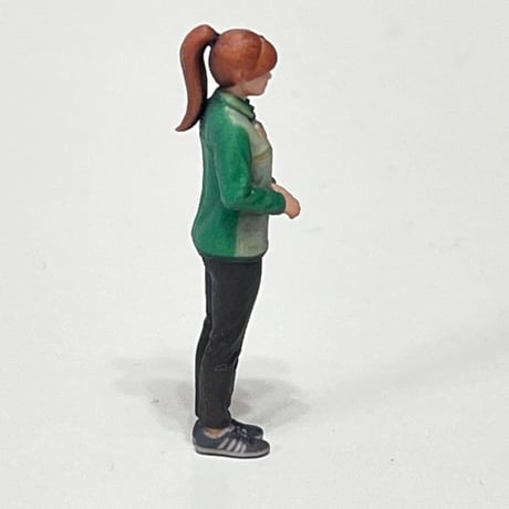 1/64 コンビニ店員S フィギュア　ミニチュア　ミニカー　ジオラマ　トミカに