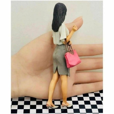 1/12 Jess OL フィギュア　完成品　リアルフィギュア　３Dフィギュア　ミニカーに　ドールハウスに　　ミニカーに