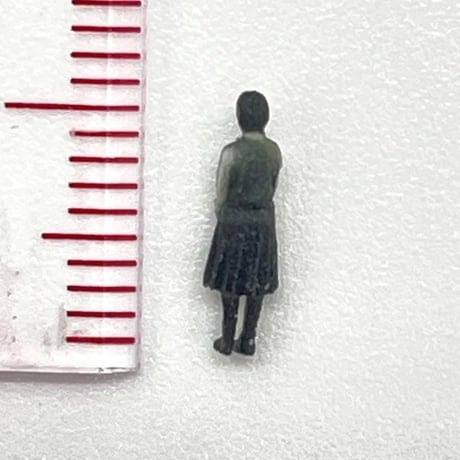 Nゲージ　JHN-001　女子高生　フィギュア　完成品　鉄道模型　ジオラマ　レイアウト　リアルフィギュア　ミニチュア　ミニチュアイメージ