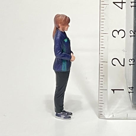 1/43 コンビニ店員F フィギュア　ファミマ風　ミニチュアイメージ　リアルフィギュア　完成品　３Dフィギュア　　ミニカー　ジオラマ　トミカ