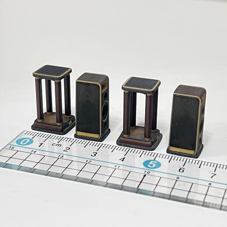 1/18 ミニチュア　スピーカー２個　スピーカースタンド付き　ドールハウスに