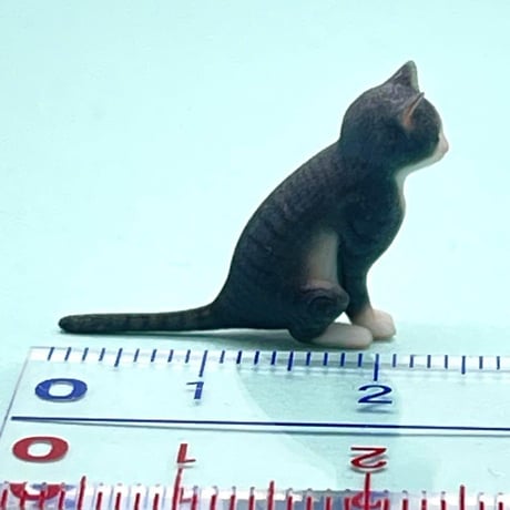 1/18 サバシロ　猫　ネコ　フィギュア　ミニチュア　1/64より大　ミニカーに