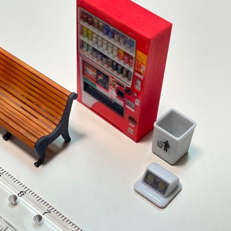 1/43 立体自販機　空き缶入れ　ベンチ　ミニチュア　フィギュア　1/64より大