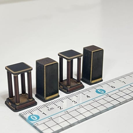 1/18 ミニチュア　スピーカー２個　スピーカースタンド付き　ドールハウスに