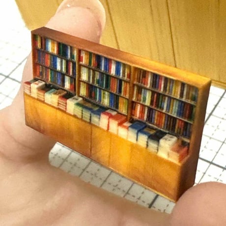 1/64 本屋の本棚　本棚　ミニチュア　フィギュアに　ジオラマに　ミニカーに