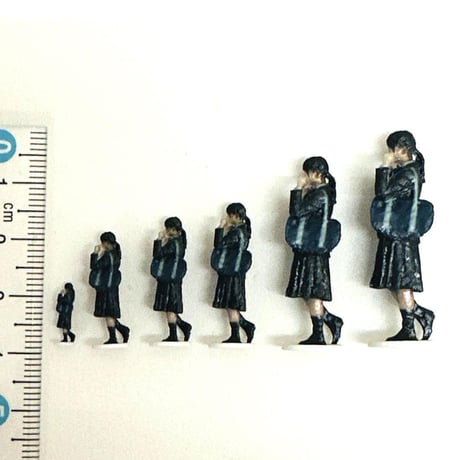 JKNJ フィギュア6体　N HO 1/72 1/64 1/48 1/43　女子高生　リアルフィギュア　完成品　ミニチュアイメージ　ジオラマに　　ミニカーに