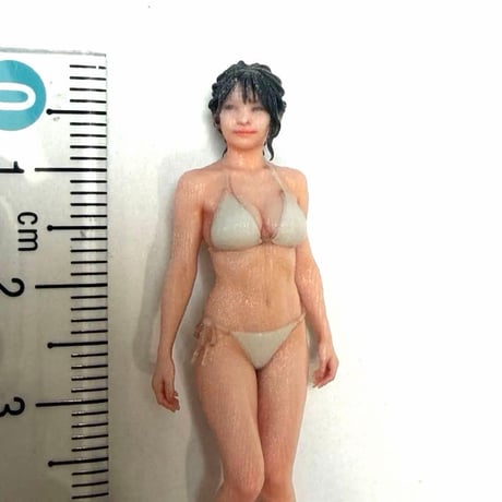 1/32 ビキニ　水着　ジオラマに　フィギュア　女性　ミニチュア　完成品