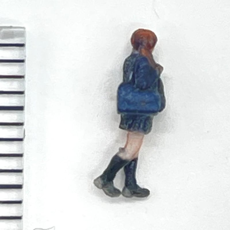 Nゲージ 1/150 女子高生 JK フィギュア 鉄道模型 1/64より小 鉄道模型