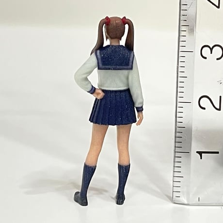 1/43 フィギュア　JK　ツインテール　セーラー服　1/64より大　ミニカーに