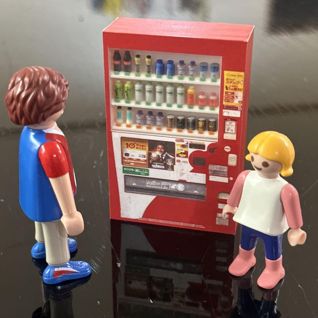 1/24 証明写真機　自販機　フィギュアに　ミニチュア　1/64より大　ジオラマ WEB限定お買い得商品の新着アイテム 1/64☆証明写真機☆自販機