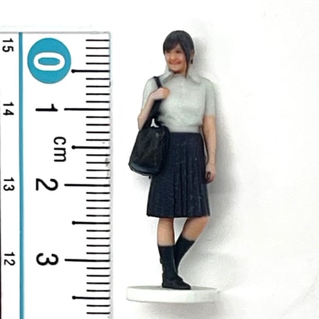 1/48 台付　3DA-X-PT-007 女子高生　フィギュア　ジオラマ ミニチュアイメージ　リアルフィギュア　完成品　住宅模型