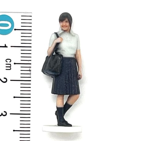 1/48 台付　3DA-X-PT-007 女子高生　フィギュア　ジオラマ ミニチュアイメージ　リアルフィギュア　完成品　住宅模型