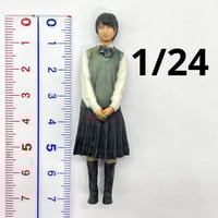 1/24 高校生男女　フィギュア二体　完成品　1/64より大 1/24 高校生男女 フィギュア二体 完成品 リアルフィギュア