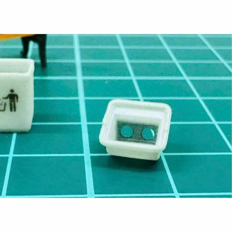 1/64☆ベンチ☆空き缶入れ☆フィギュアに☆ミニカーに☆ジオラマに