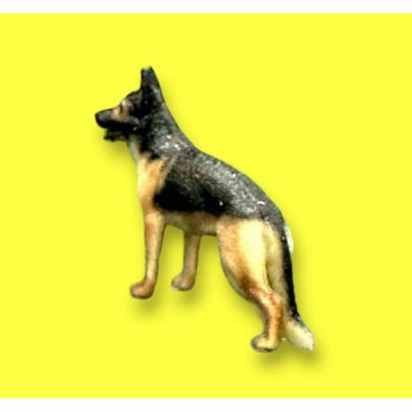 1/64 シェパード　犬　フィギュアに　ミニチュア　ジオラマに　ペットフィギュア　リアルフィギュア　ミニカーに