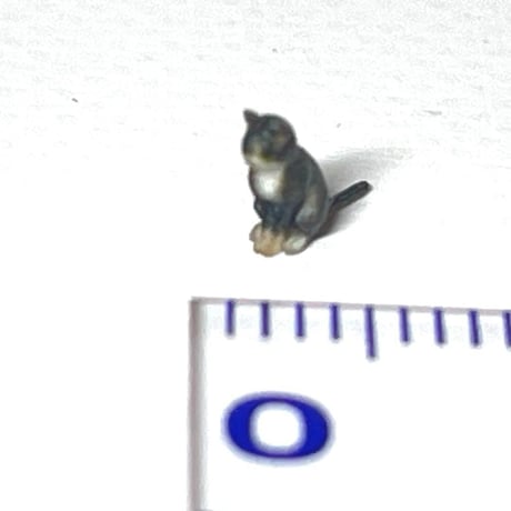 1/64 ネコ　猫　ミニチュア　完成品　フィギュア　ねこ　ミニカーに　ジオラマ