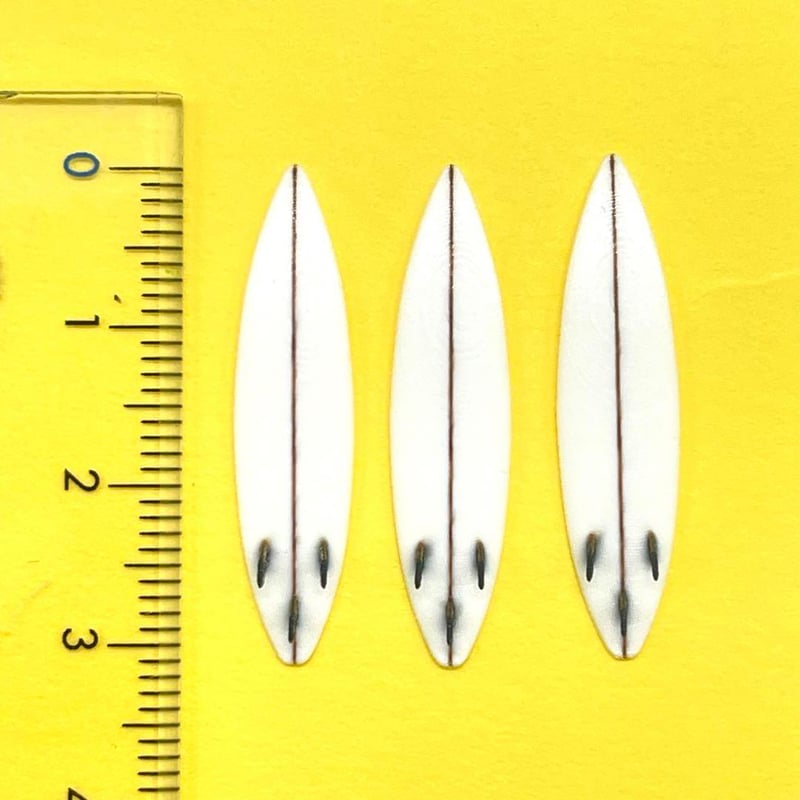 1/64 サーフボード3個 ミニチュア フィギュアに ミニカーに ジオラマに