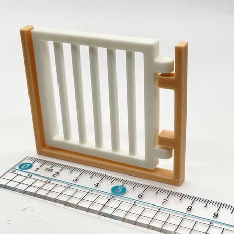 ミニチュア　ベビーゲート　ゲート　ドールハウスに　リーメントに　シルバニアに