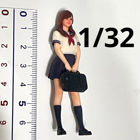 1/32 JK フィギュア　セーラー服カバン　ミニカー　ジオラマ　1/64より大