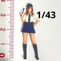 1/43 警官　警棒　半袖　フィギュア　ミニカー　ジオラマに　1/64より大